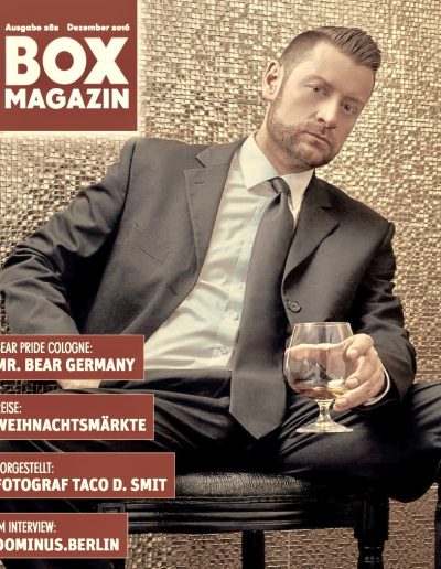 12/2016 Am Cover des gay-fetisch Magazins BOX